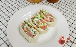 Рулет з лаваша з червоною рибою та творожним сиром