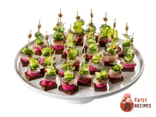 Канапе з оселедцем