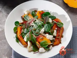 Зелений салат з гарбузом та фетою