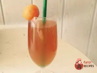 Холодний персиковий чай