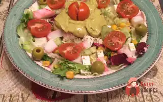 Салат З Крабовим М'яСом, Сиром Фетаксу Та Гуакамоле.
