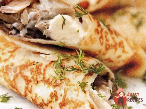 Млинці з куркою та сиром