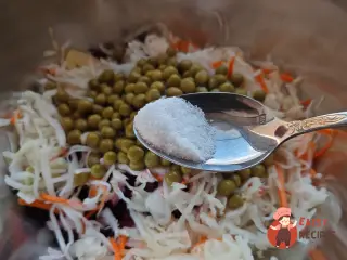 Крок 8: Вінегрет із квашеною капустою