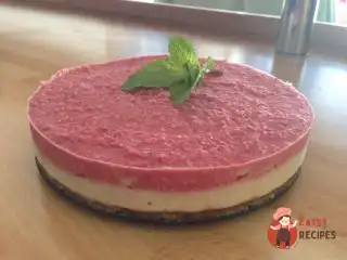 Полуничний кешьюшейк