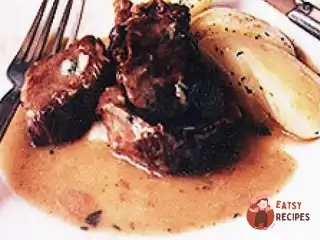 Рагу з яловичини по-бурґундськи