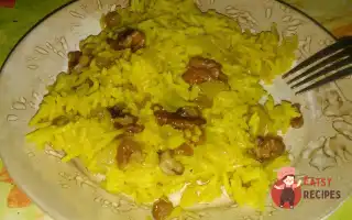 Шафрановий Рис З Родзинками Та Горіхами