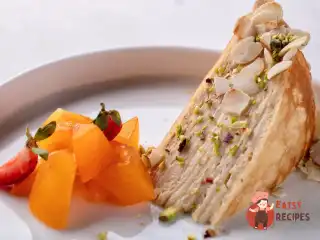 Млинець з хурмою і мигдалем