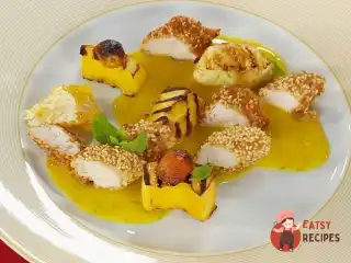 Філе курча з фруктами на грилі