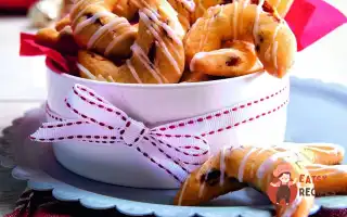 Рогаліки З Ромовими Родзинками
