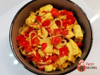 Локшина ширатаки з індичкою