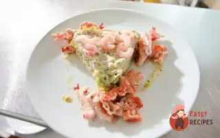 Салат З Курки З Креветками, Корнішонами, Каперсами Та Зеленим Горошком