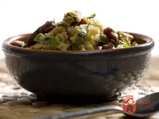 Кускус з кедровими горіхами та мигдалем