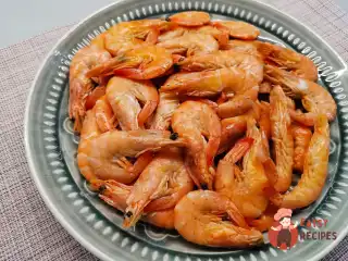 Смажені креветки з часником