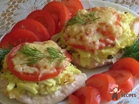 М'ясо, запечене під шубою з кабачків