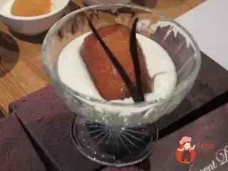 Ромова баба з Шампані за рецептом Вінсан Далі