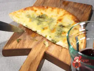 Хачапурі із зеленню