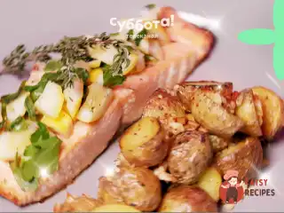 Запечений лосось із гарніром