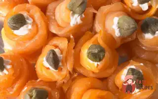 Рулети Із Сьомги З Сирним Сиром