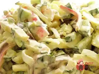 Грибний салат із крабовими паличками