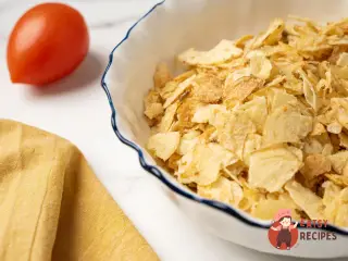 Крок 3: Салат із куркою та чипсами