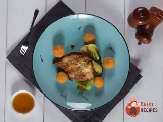 Смажений чорний гренадер з капустою пак-чою