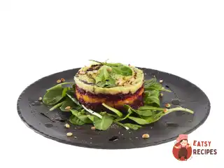 Салат з буряка, запеченого гарбуза та авокадо