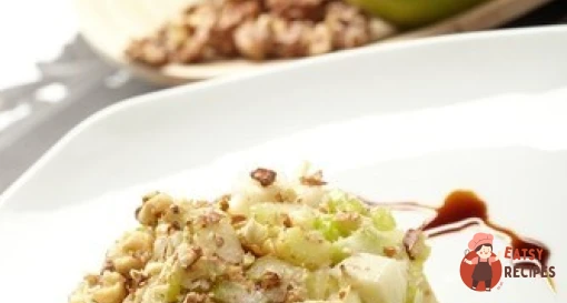 Салат із селери та яблук з горіхами пекан