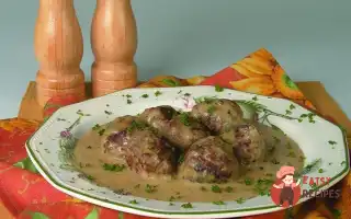Биточки У Сметані