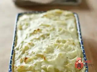 Тунець під морським соусом