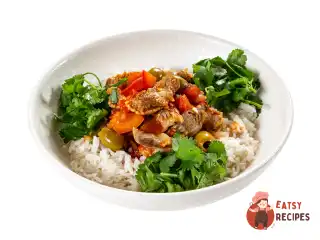 Курячі шлунки в томатному соусі