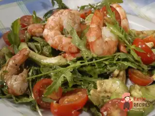 Салат із авокадо з креветками