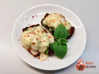 Гарячий бутерброд із ковбасою