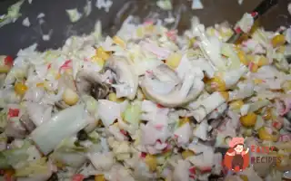 Салат З Крабовими Паличками, Капустою Та Грибами.