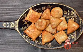 Листкові Пиріжки З Печінкою Цесарки
