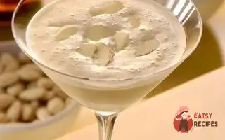 Новорічний Яєчний Коктейль Із Віскі (Snowball)