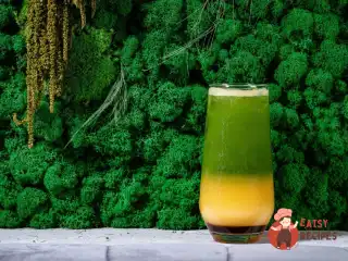 Апельсиновий матч зі смородиновим соусом