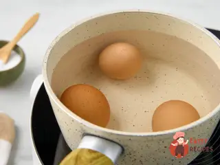 Крок 3: Шаруватий салат з ікрою оселедця