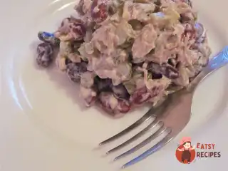 Салат з яловичини та червоної квасолі