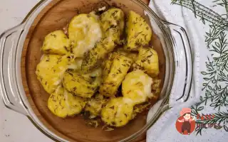 Гарнір із картоплі з зеленню та сиром