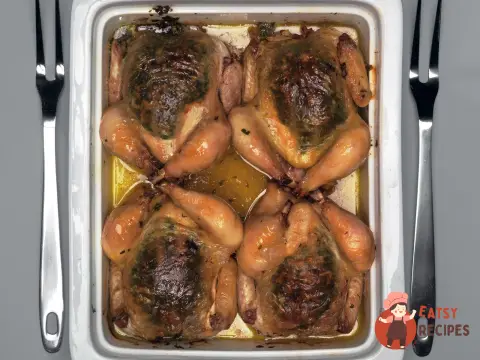Курчата з вершковим маслом, часником та петрушкою