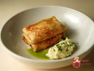 Млинці з моцарелою та шинкою