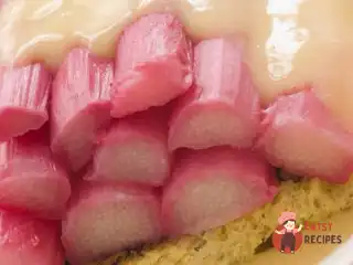 Тости з ревенем