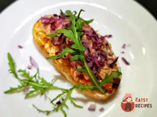 Брускетта з тунцем