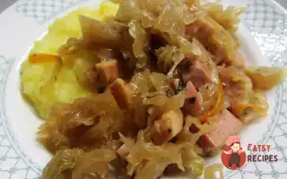 Шукрут (Тушкована Квашена Капуста З Копченостями)