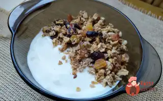 Гранола З Вівсянки Із Сухофруктами Та Горіхами