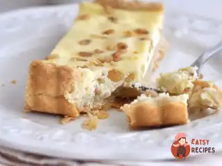 Лимонний чізкейк з кедровими горіхами
