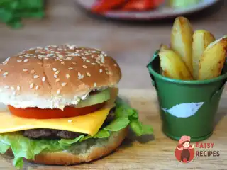 Домашні чизбургери із солоними огірками