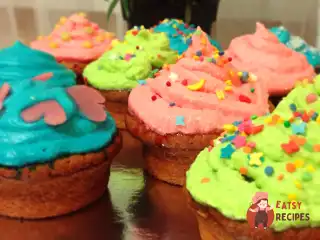 Класичні капкейки із вершково-білковим кремом