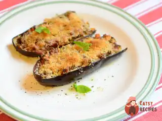 Баклажани фаршировані шинкою та копченим сиром