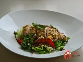 Салат з курячою грудкою та апельсиново-медовою заправкою